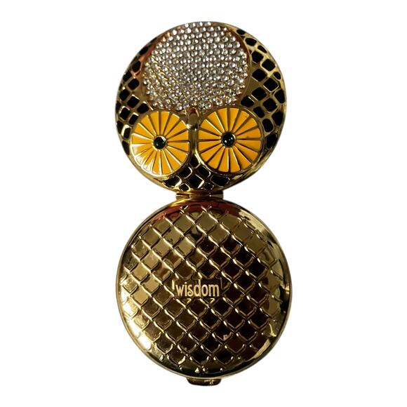 Estée Lauder Gold Owl Compact “Wisdom” Crystal Accent Rare Beauty Collectible - Picture 3 of 5